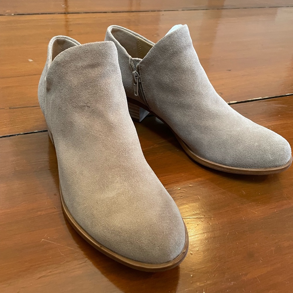 Brett Suede Bootie Sz 7.5